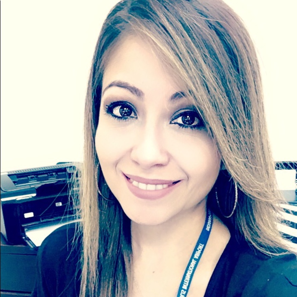 Meet your Posher, Cynthia